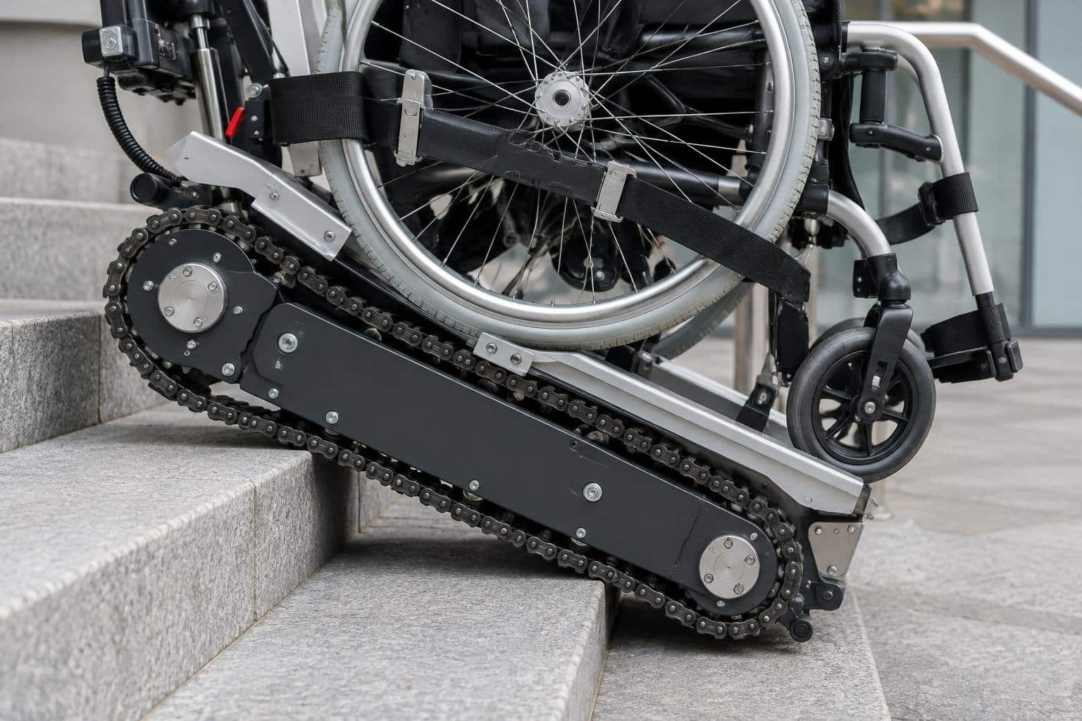 Symbolbild zu Mobiler Treppenlift für Menschen mit eingeschränkter Mobilität